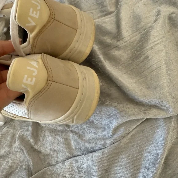 Veja Cream and White Mesh Sneakers - Picture 2 of 4